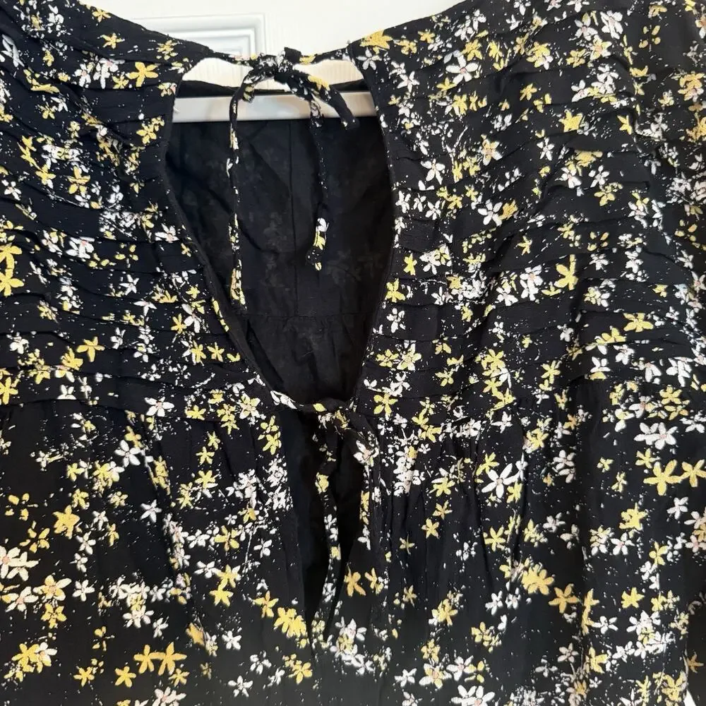 Free People Dessa Bodysuit Sz Small Black Ditsy Floral Puff Sleeve Mesh Tie Back